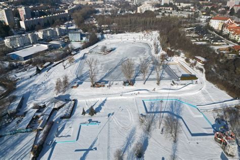 interiér múzea zimných športov s exponátmi