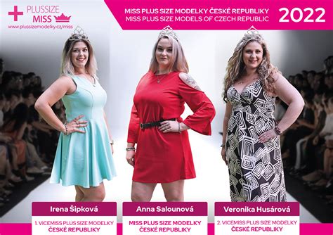 Ilustračná fotografia plus-size modelky na módnej prehliadke