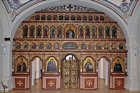 ikonostas gréckokatolíckeho chrámu