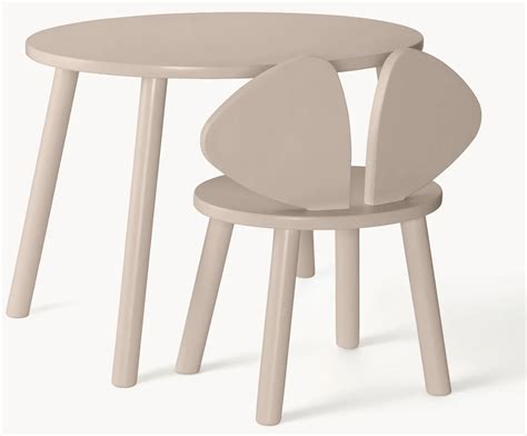 Ilustračná fotografia detského stolíka pred renováciou