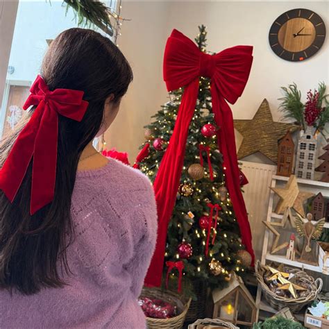 Ilustračná fotografia rodiny s dieťaťom, ktorá symbolizuje starostlivosť a lásku.