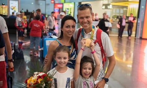 Rodina Mateja Tótha: Manželka Lenka s dcérami Emmou a Ninou.