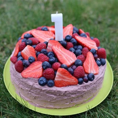 Torta k 1. narodeninám bez cukru s ovocím