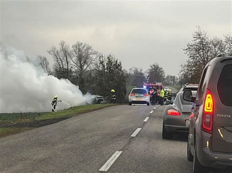 Ilustračná fotografia usmievajúceho sa bábätka v kolíske