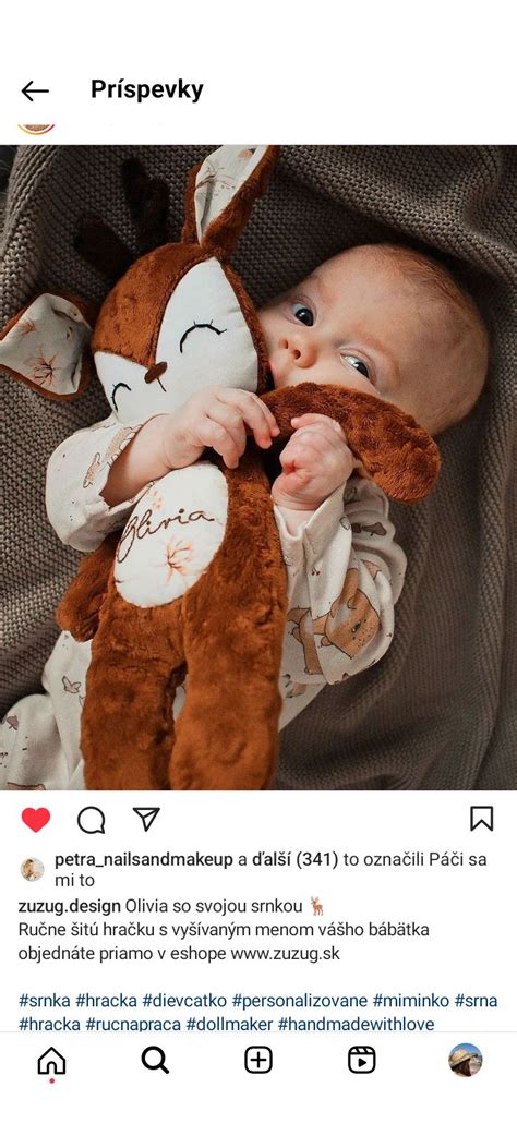 Ilustrácia znázorňujúca novorodenca s úzkymi nosovými dierkami a hlienom