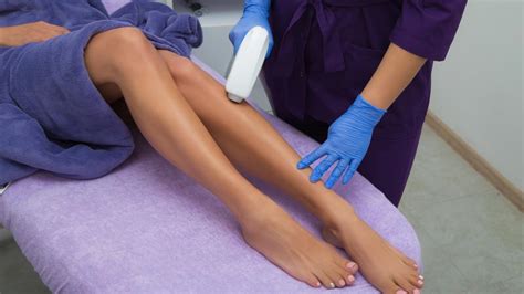 Ilustrácia fungovania IPL technológie na korienok chĺpku