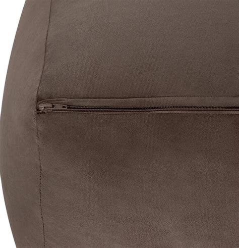 Detail výplne popôrodného vankúša z EPS guľôčok