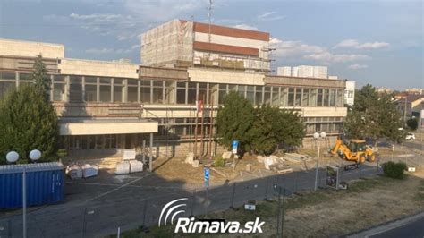 architektonický pohľad na nemocnicu v Rimavskej Sobote