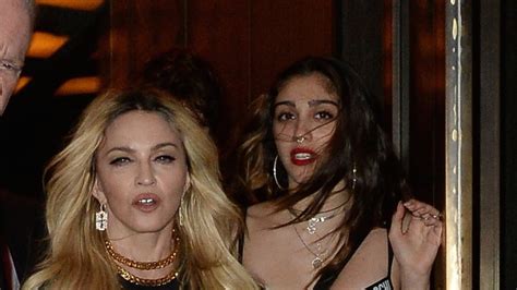 Madonna so svojou dcérou Lourdes