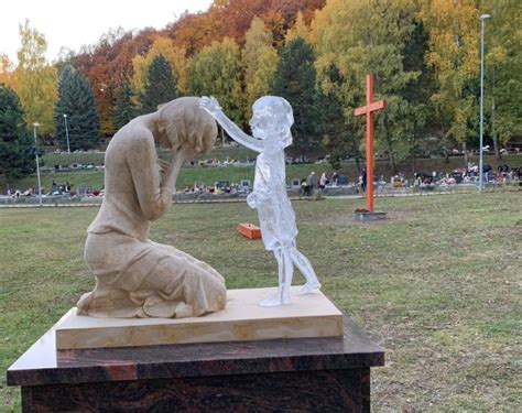 ilustrácia symbolického hrobu pre nenarodené dieťa