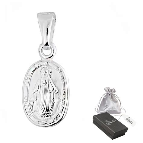 Zobrazenie jasličiek s Ježiškom, Pannou Máriou, svätým Jozefom, pastierom, ovcami, volom a osolom