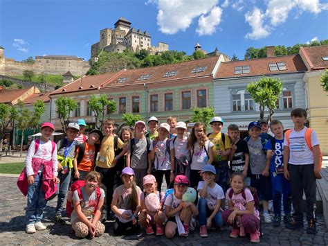 Ilustračné foto detí pri školskom výlete