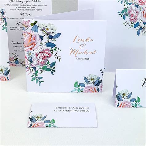 Štýlové svadobné oznámenie s kvetinovým motívom