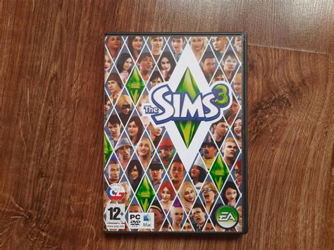 Screenshot z hry The Sims ukazujúci možnosť prispôsobenia vzhľadu Sima