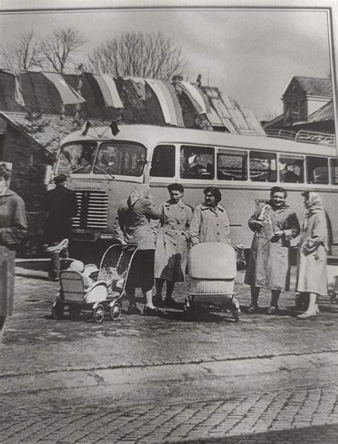 fotografia trhoviska s detskými kočíkmi