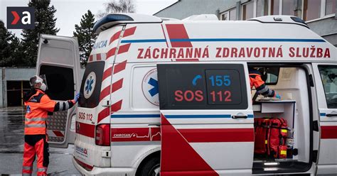 Infografika zobrazujúca časovú os autorov s vyznačením rokov praxe v záchrannej službe a v oblasti prvej pomoci.