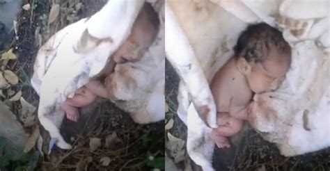 Lekár vyšetrí novorodeniatko