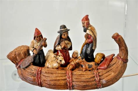 fotografia dreveného betlehemského oltára s vyrezávanými postavami