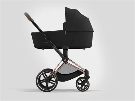 Ilustračná fotografia kočíka Cybex Priam v modernej farbe