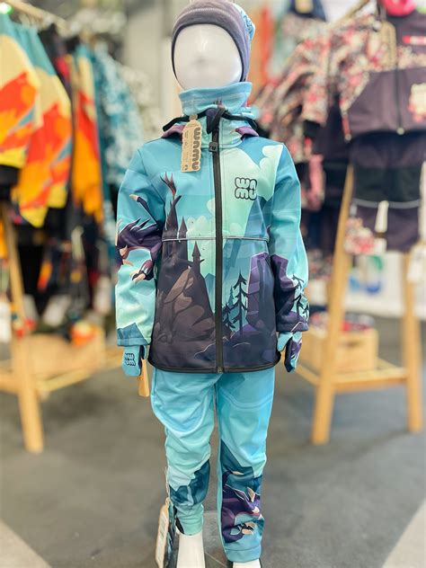 ilustračná fotografia poľského trhu s detským oblečením