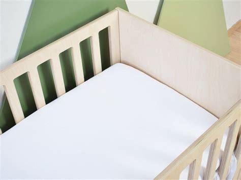 Schéma detskej postieľky SUNDVIK s vyznačenými možnosťami nastavenia