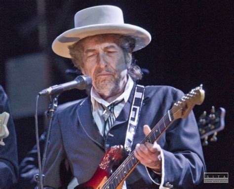 Bob Dylan počas vystúpenia na festivale
