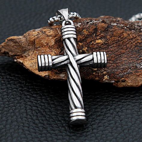 Kolekcia rôznych príveskov z chirurgickej ocele (srdce, krížik, kvetina)