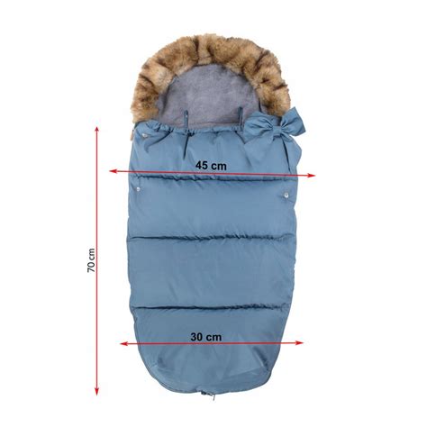 Ilustračný nákres strihu na ušitý fusak s detailmi rozmerov a zaoblenými rohmi.