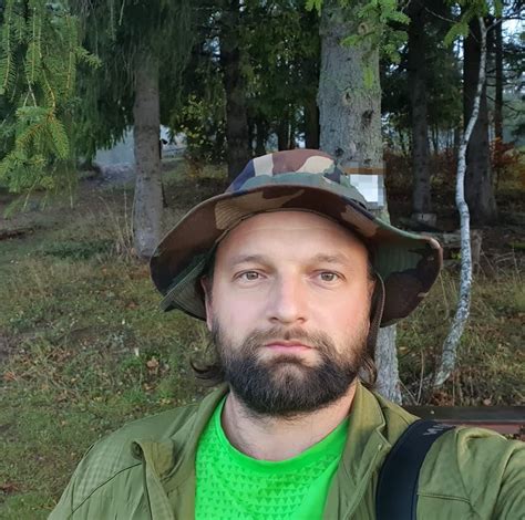 Ilustrácia znázorňujúca veľkú a malú fontanelu na hlavičke dieťaťa