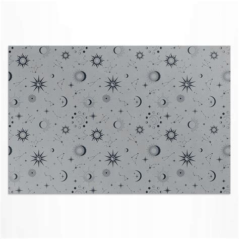 detail projektora premietajúceho hviezdy a mesiace