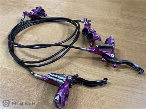 Detail brzdy na kočíku