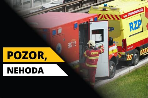 Vtipná fotografia alebo koláž znázorňujúca nehodu na diaľnici v dôsledku predbiehania