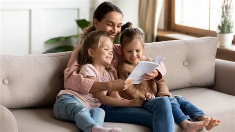 Ilustračné foto rodičov s dieťaťom