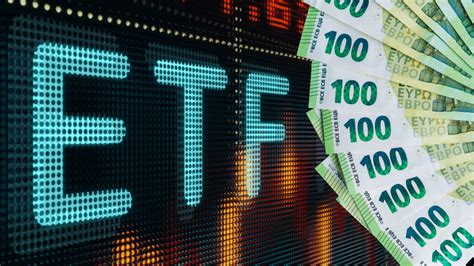 Infografika porovnávajúca poplatky ETF a podielových fondov