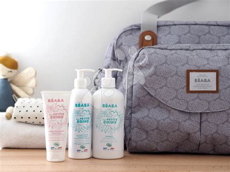 ilustračná fotografia rôznych textilných produktov pre bábätká