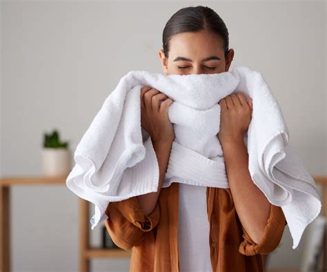 Ilustrácia správneho ručného prania vlneného fusaku