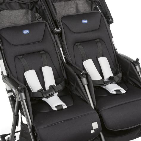 Ilustrácia zloženia kočíka Chicco Ohlala Twin jednou rukou