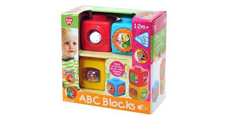 Ilustrácia rôznych hračiek pre bábätká - hrkálky, plyšové hračky, farebné kocky.