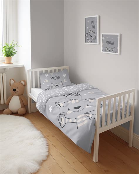 Ilustračná schéma bezpečného umiestnenia detskej postieľky