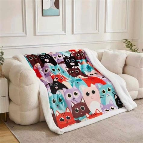 Príklad štýlovej detskej deky s motívom macka.