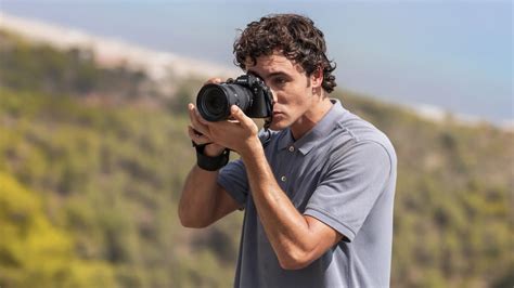 Ilustračná fotografia rodinného albumu s rodným listom.