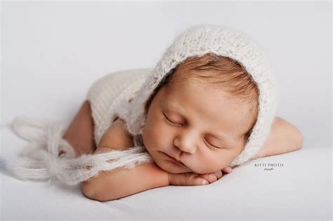 fotografia novorodenca Martinka s pôsobivými mierami