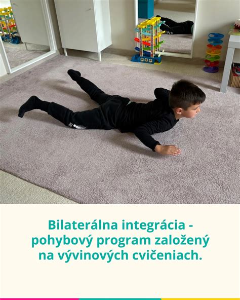 Grafické znázornenie nesprávneho postoja dieťaťa v chodítku v porovnaní s prirodzeným pohybom