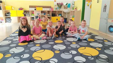 Ilustračná fotografia usmiateho dieťaťa v materskej škole