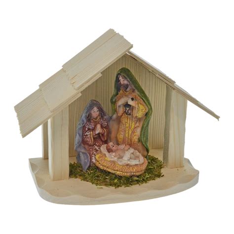 Tradičný slovenský betlehem s drevenými figúrkami