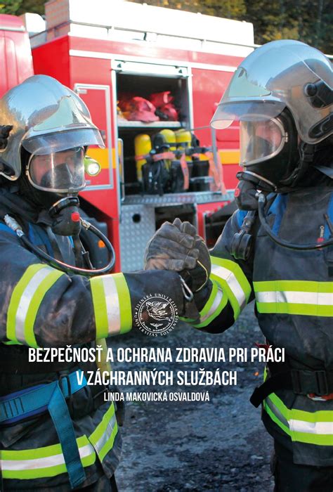 ilustračná fotografia hasiča pri práci