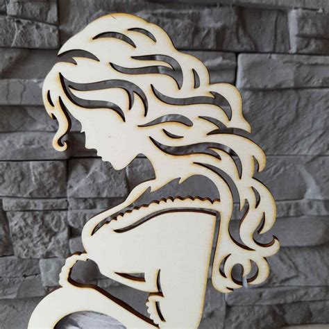 Ilustrácia rezania dielov kočíka z preglejky