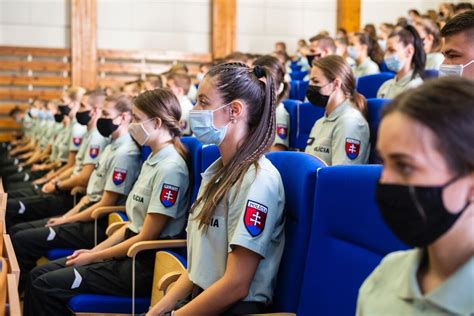 ilustračná fotografia policajného vyšetrovania alebo symbolické zobrazenie spravodlivosti